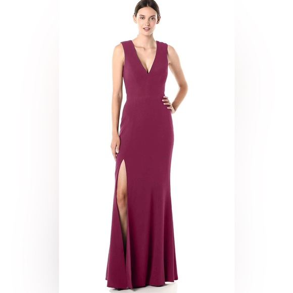 Dress the Population Sandra V-Neck Gown in Sark Magenta Small - Picture 1 of 6